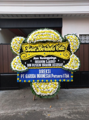 Papan Bunga Duka di Batang Onang